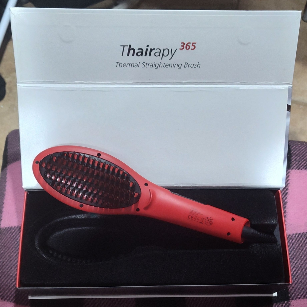 (SOLD) Thairapy365 Thermal Straightening Brush - Red